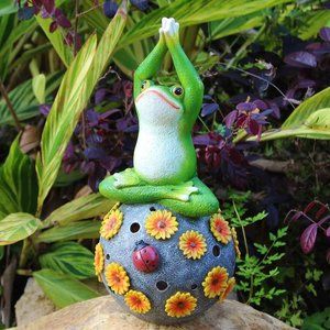 Yellow Flower Sitting Ball Resin Yoga Frog Statue for Home and Garden Decor